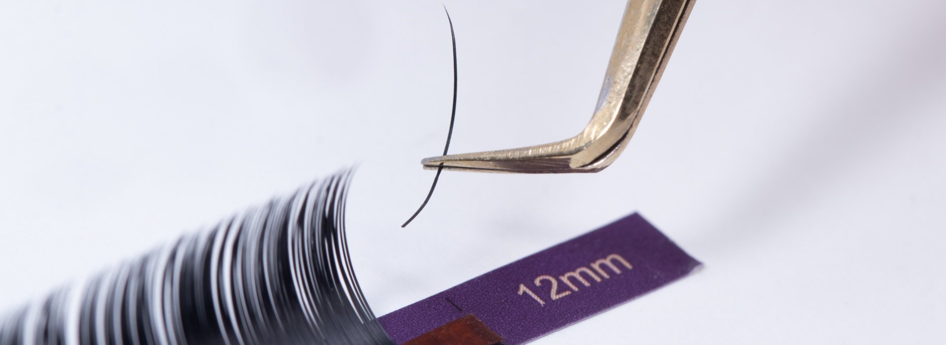 Key Feature of Flat Lashes