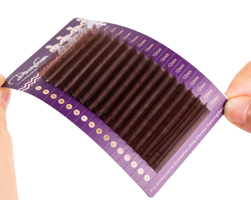 dark brown lashes