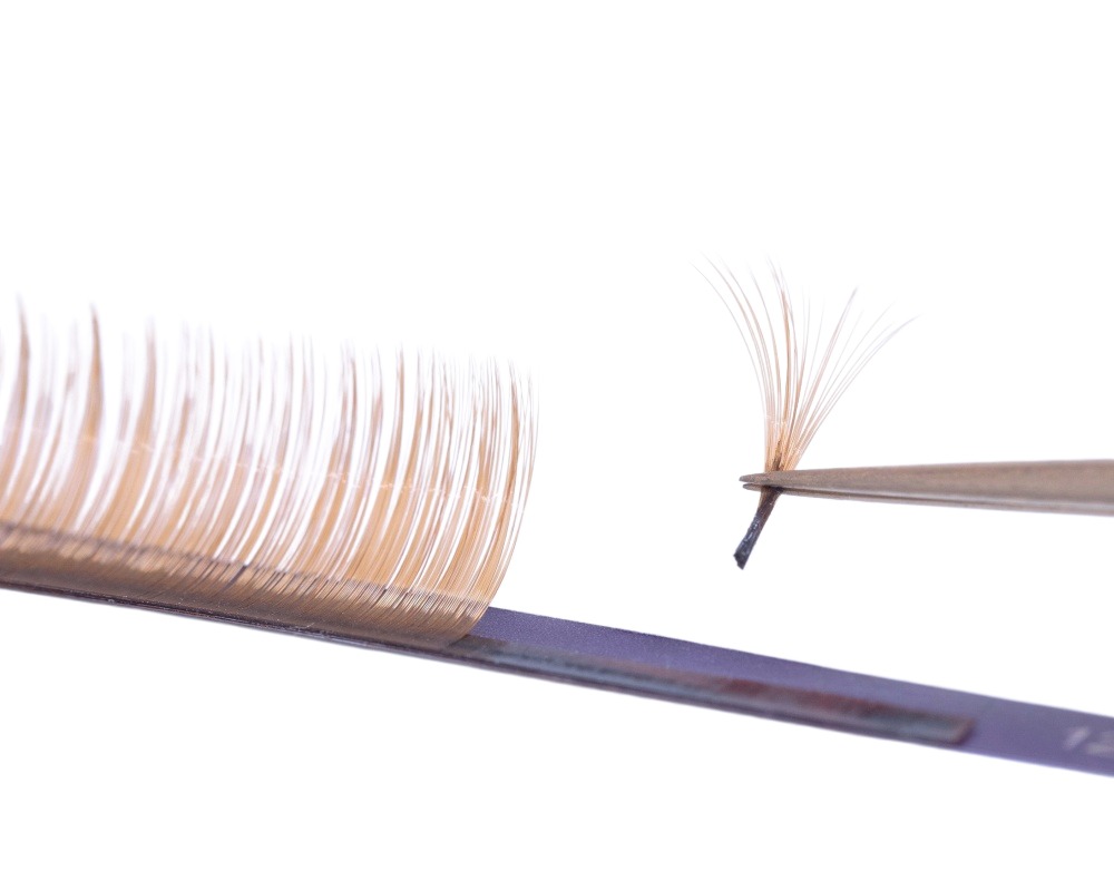Light brown lashes Easy Fan